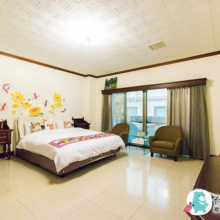Tainan Yi Home Екстер'єр фото